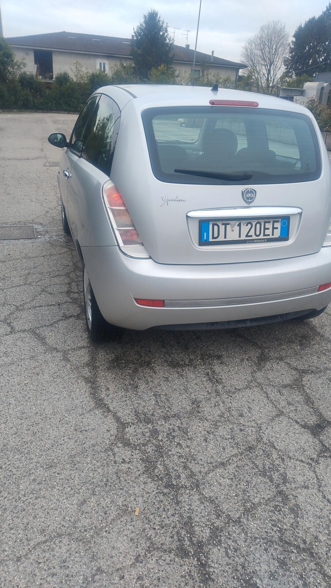 Lancia Ypsilon 1.2 Argento
