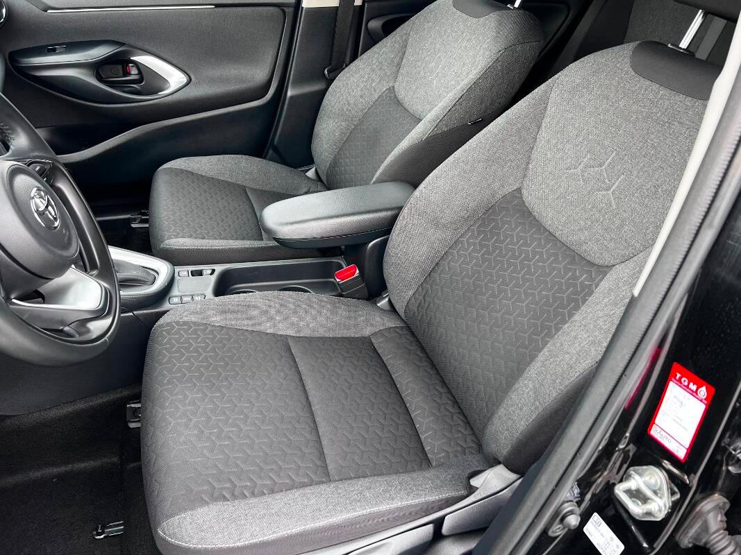 Toyota Yaris Cross YARIS CROSS 1.5h Business fwd 116cv e-cvt