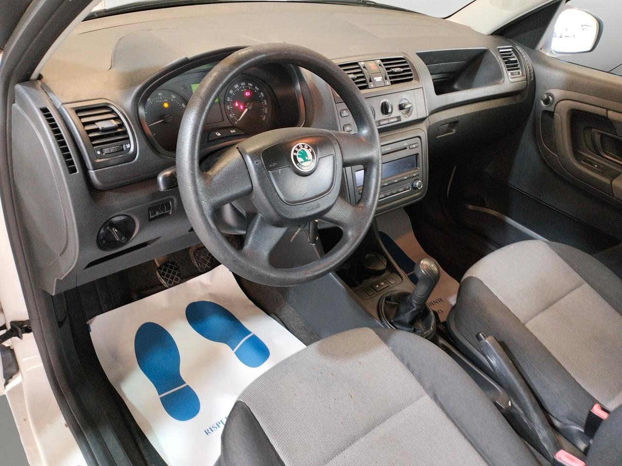 Skoda Roomster 1.2 Active 70cv
