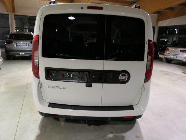 FIAT Doblo Doblò 1.4 T-Jet 16V Lounge 7 P.