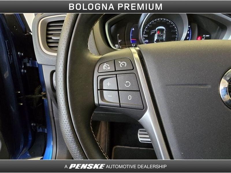 Volvo V40 T3 Geartronic R-design