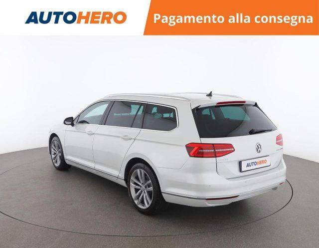 VOLKSWAGEN Passat Variant 2.0 TDI DSG Executive BlueMotion Tech.