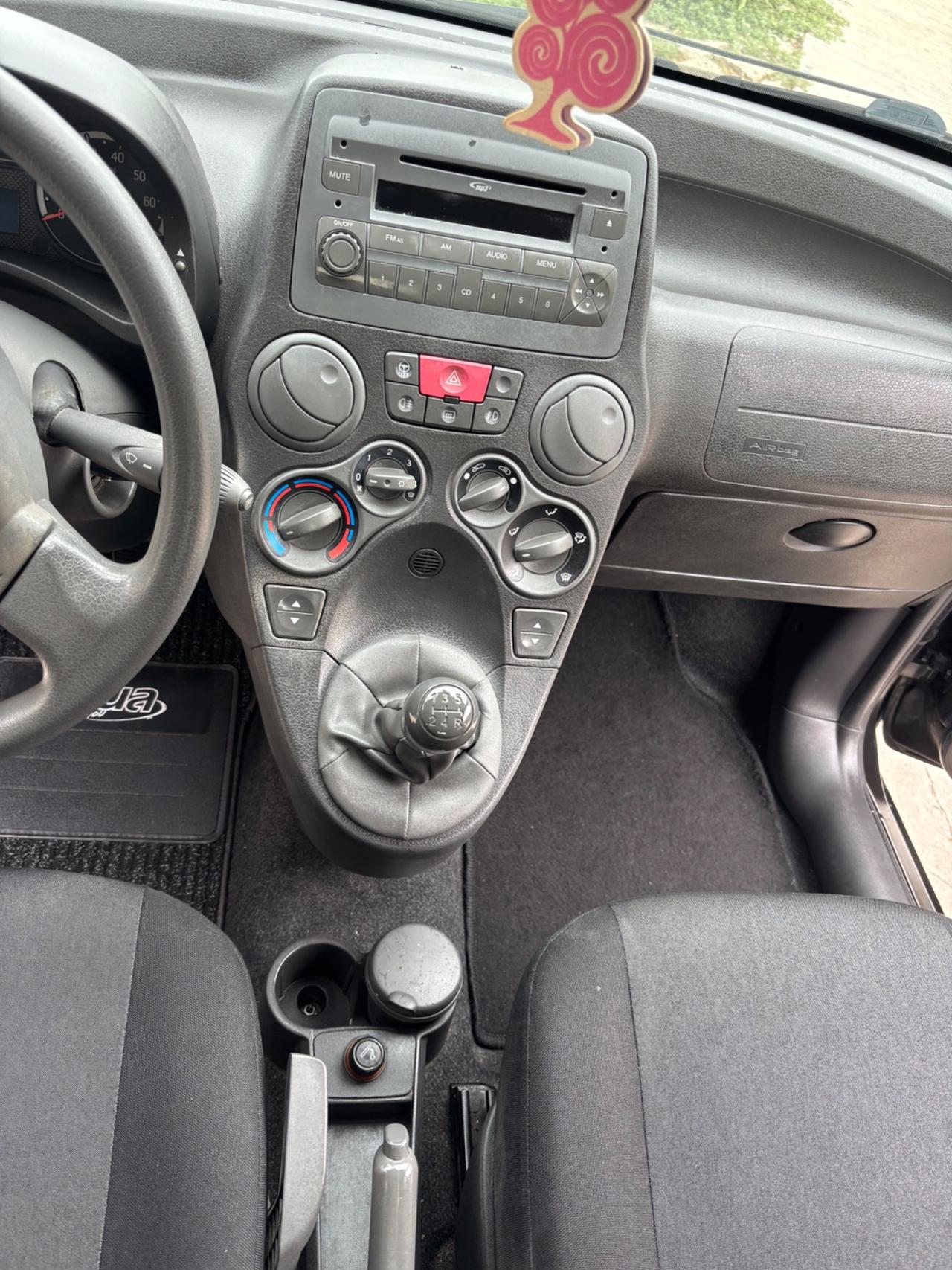Fiat Panda 1.3 MJT 16V DPF 4x4 Climbing