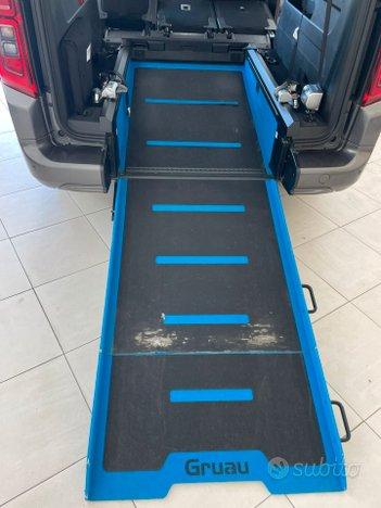 Opel Combo TRASPORTO DISABILI PIANALE RIBASSATO