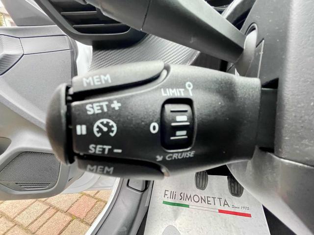 PEUGEOT 208 PureTech 75 Stop&Start 5 porte Style - KM0