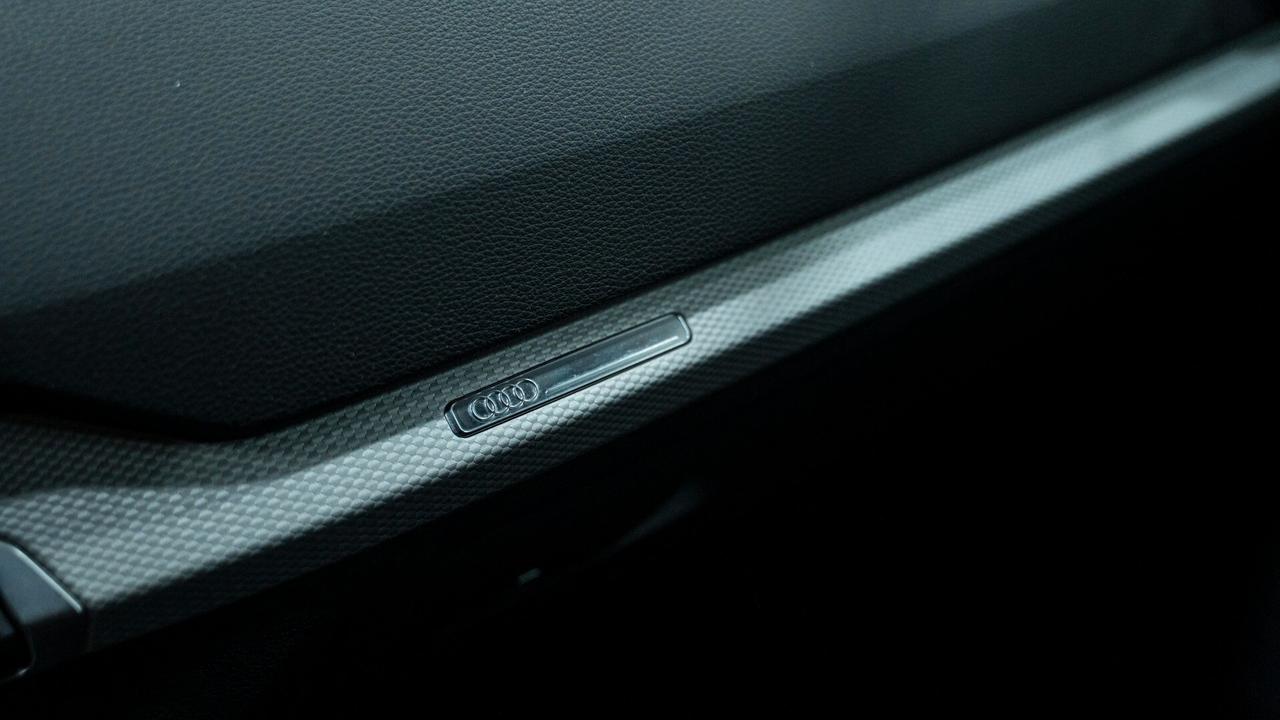 Audi Q2 30 2.0 TDI S LINE TRONIC XENO CARPLAY FULL OPTIONAL