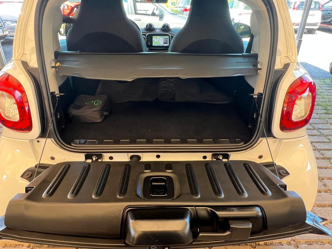 Smart ForTwo 70 1.0 twinamic Passion + TETTO PANORAMICO + NAVIGATORE