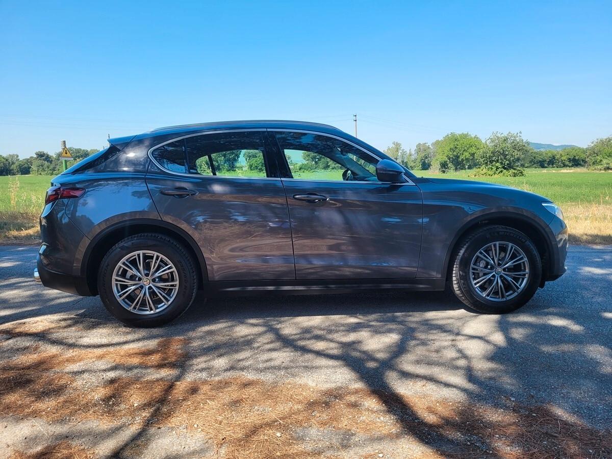 Alfa Romeo Stelvio 2.2 Turbodiesel 190 CV AT8 Q4 Business