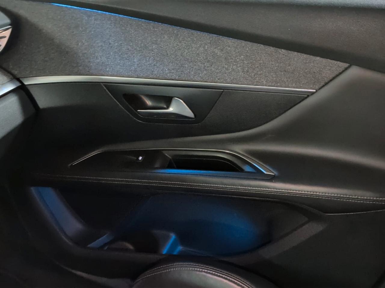 Peugeot 3008 BlueHDi 120 S&S Allure 2018