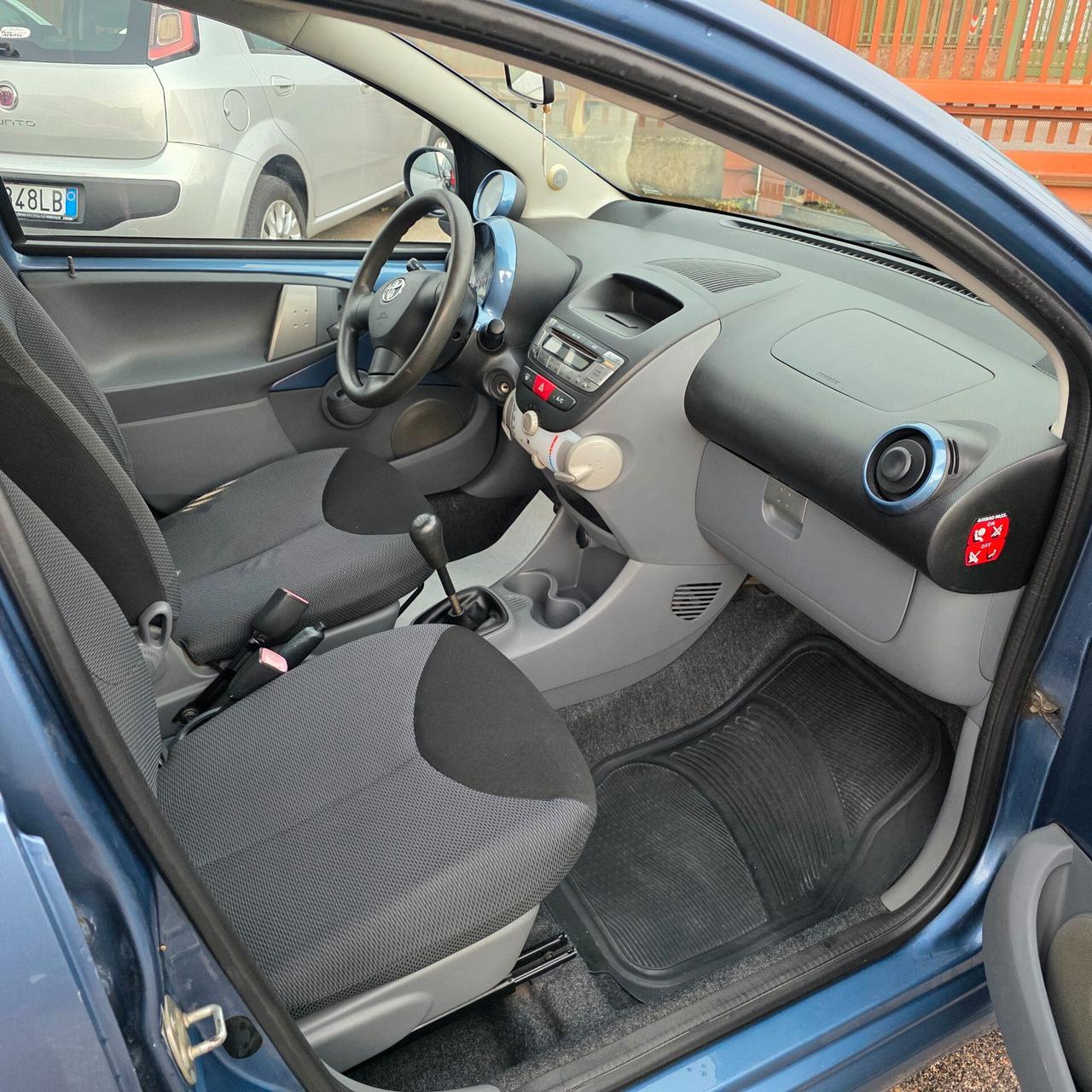 Toyota Aygo 1.0 12V VVT-i 5 porte