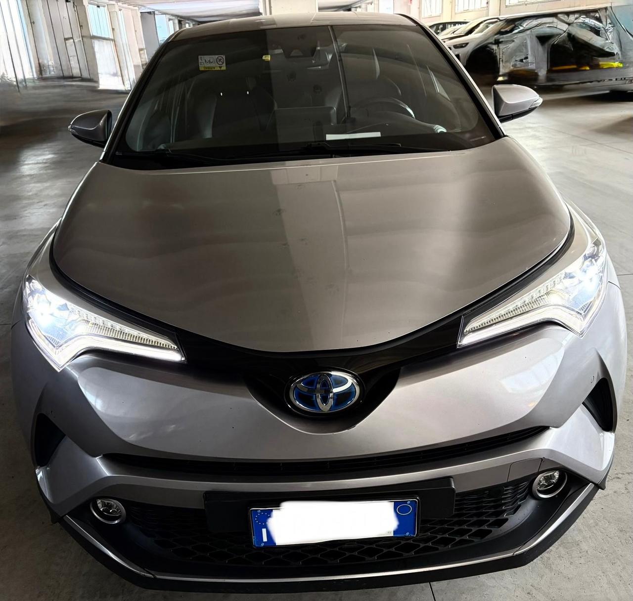 Toyota C-HR 1.8 Hybrid E-CVT Lounge