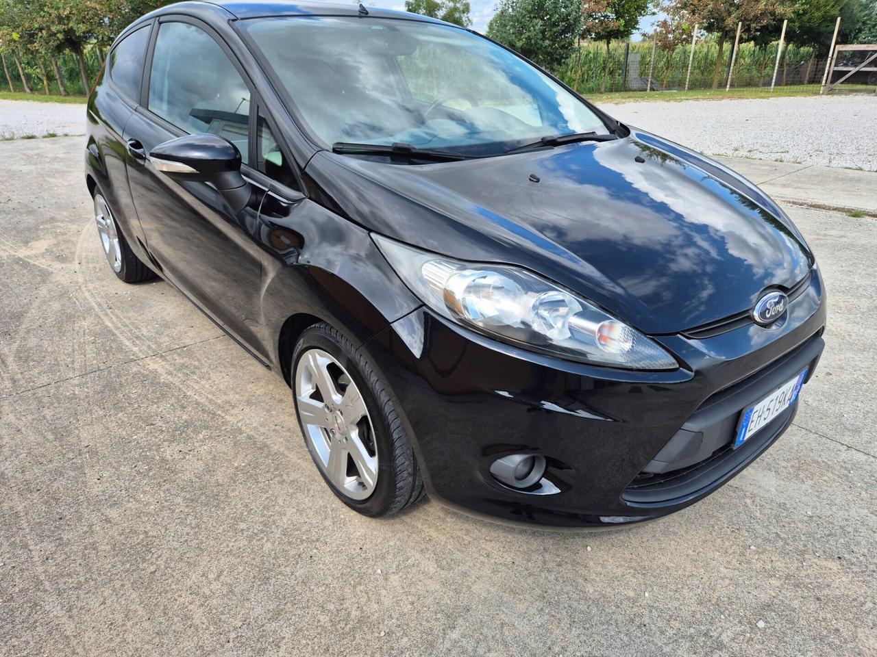 Ford Fiesta 1.4 TDCi 70CV 3 porte