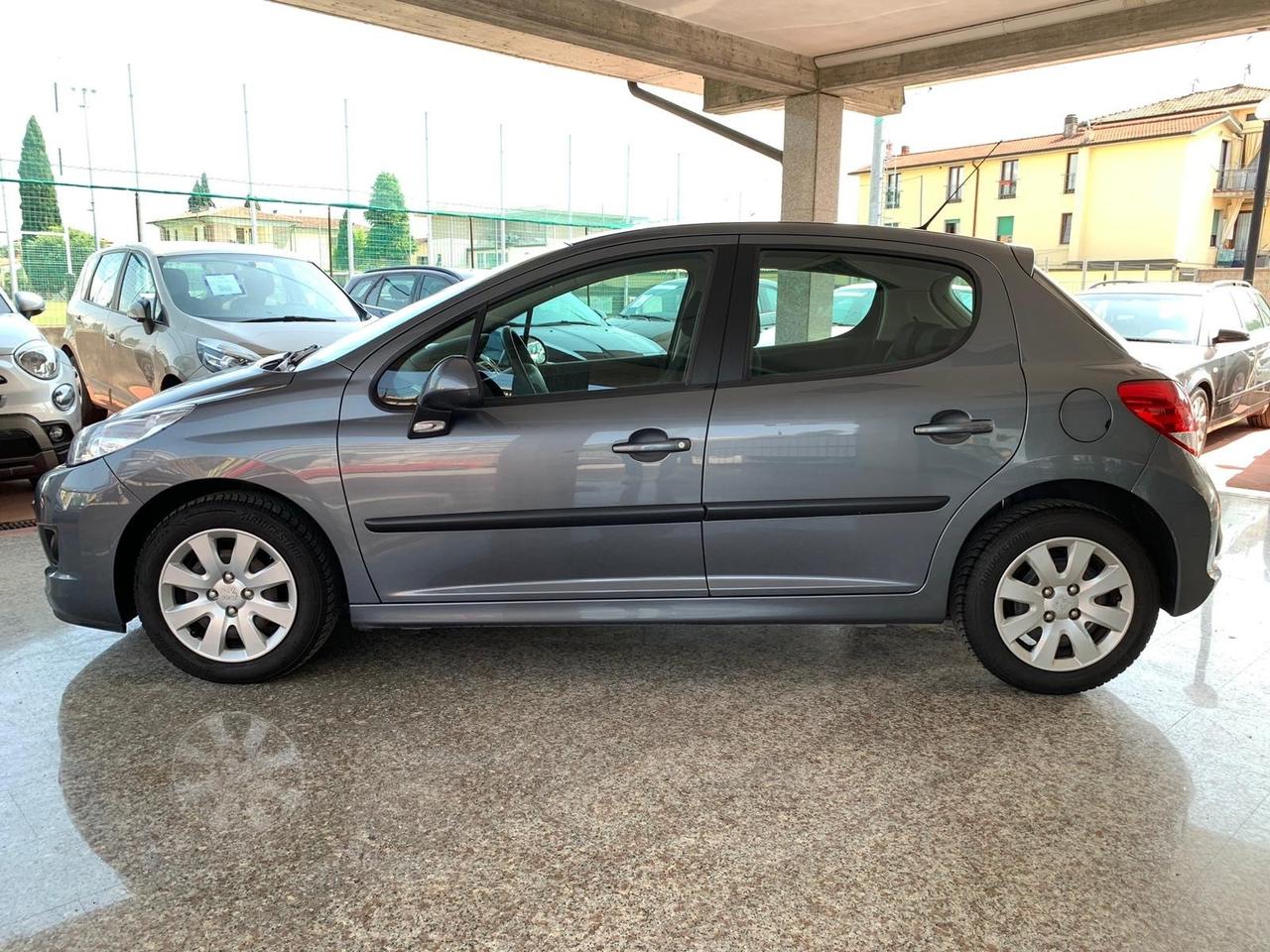 Peugeot 207 1.4 GPL per neopatentati