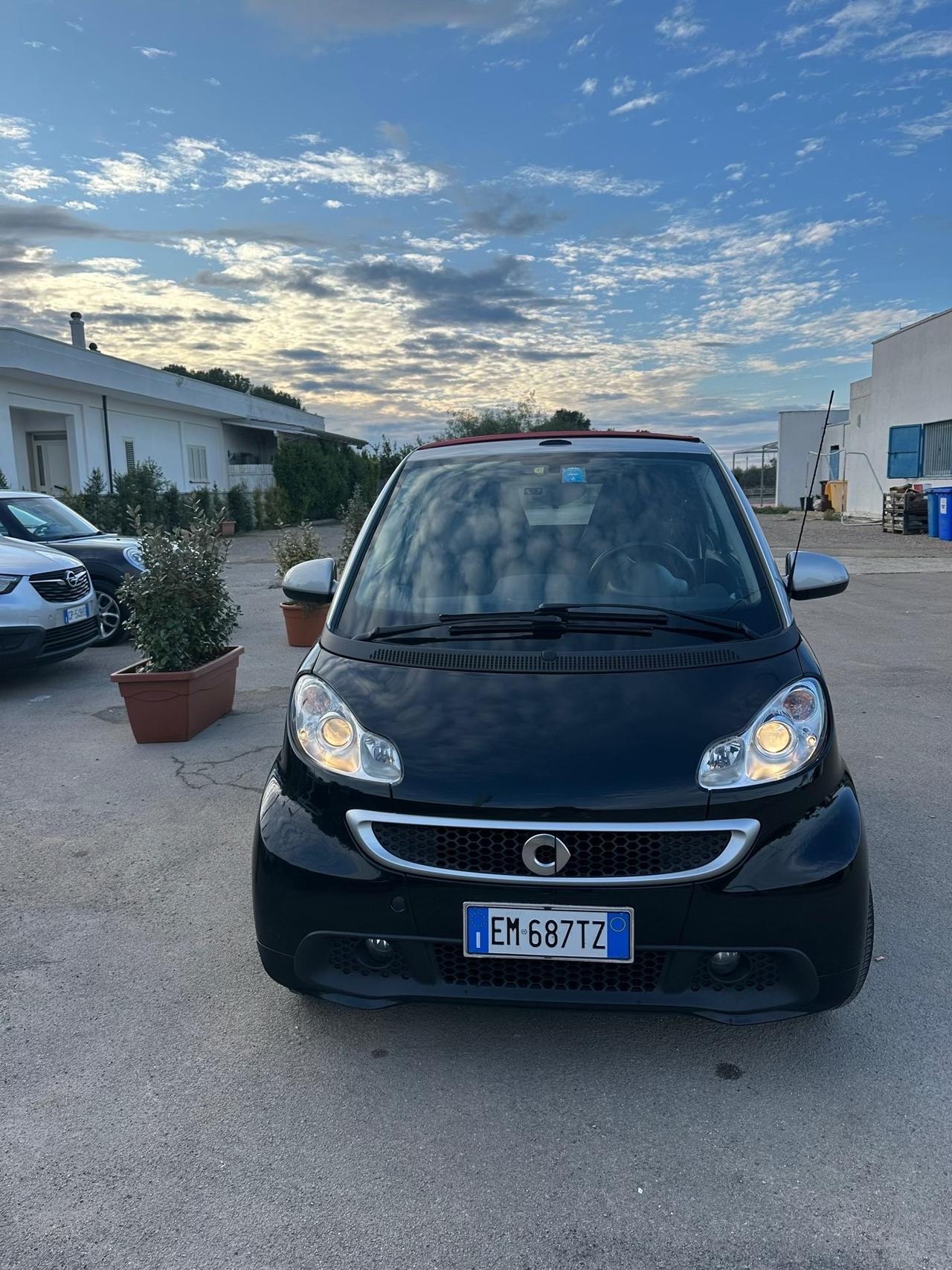 Smart ForTwo 1000 52 kW MHD cabrio passion