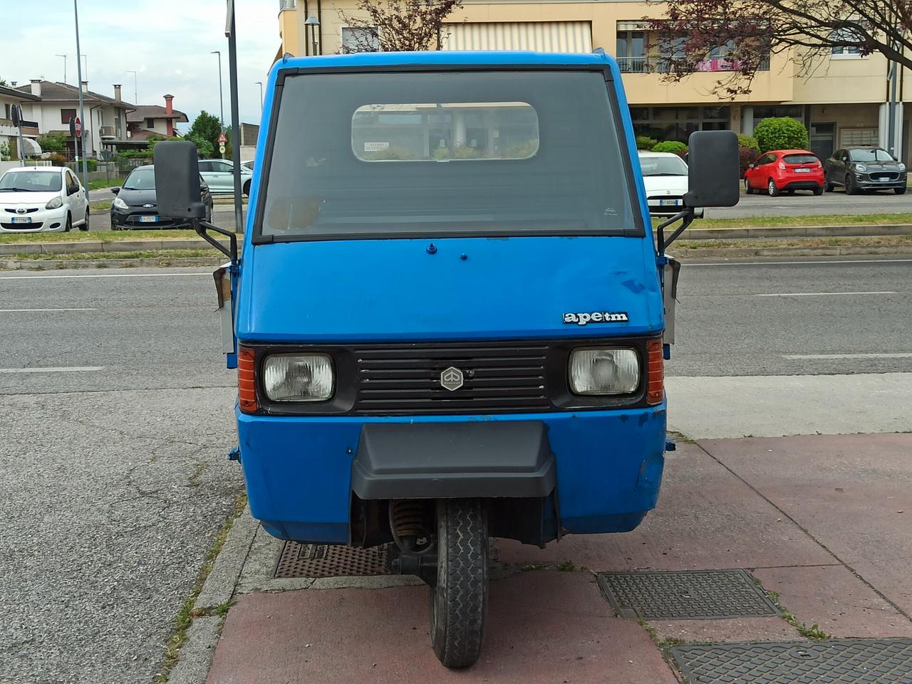 Piaggio Ape TM P703
