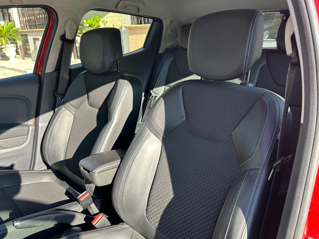 Renault Clio dCi 8V 90 CV 5 porte Moschino Life