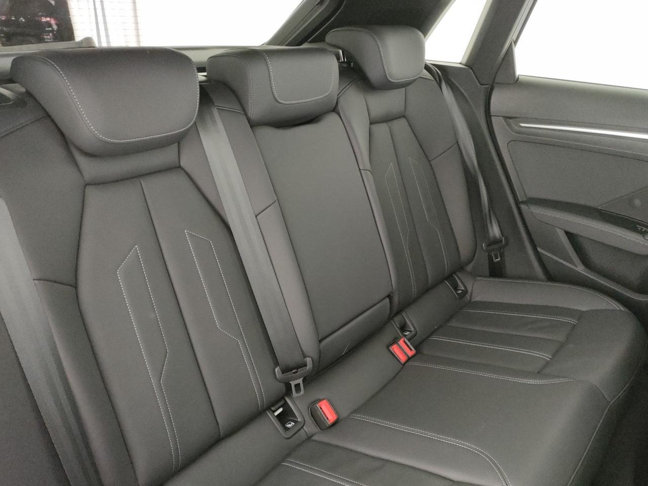 Audi A3 sportback 35 2.0 tdi s line edition s-tronic