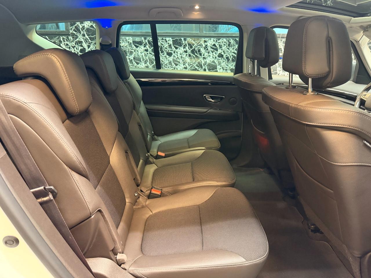 Renault Espace dCi 160CV EDC Energy Initiale Paris 4Control