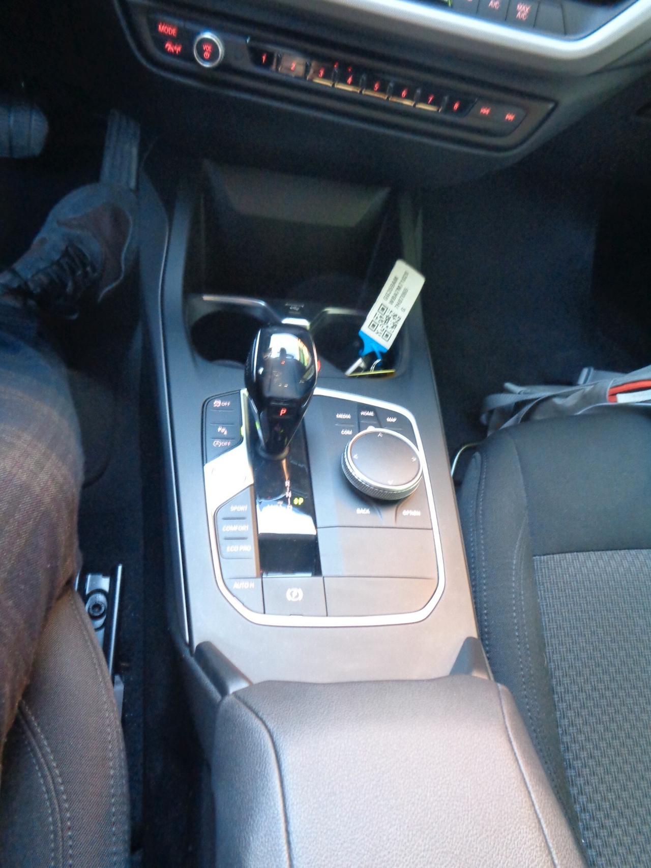 Bmw 116 116d 5p. Business Advantage