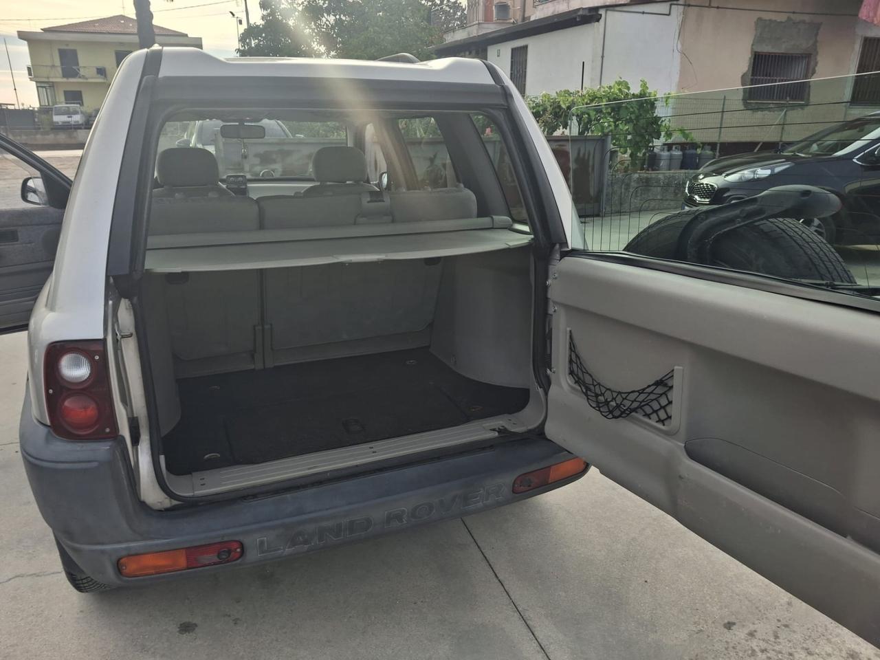 Land Rover Freelander 2.0 TD cat Station Wagon XE