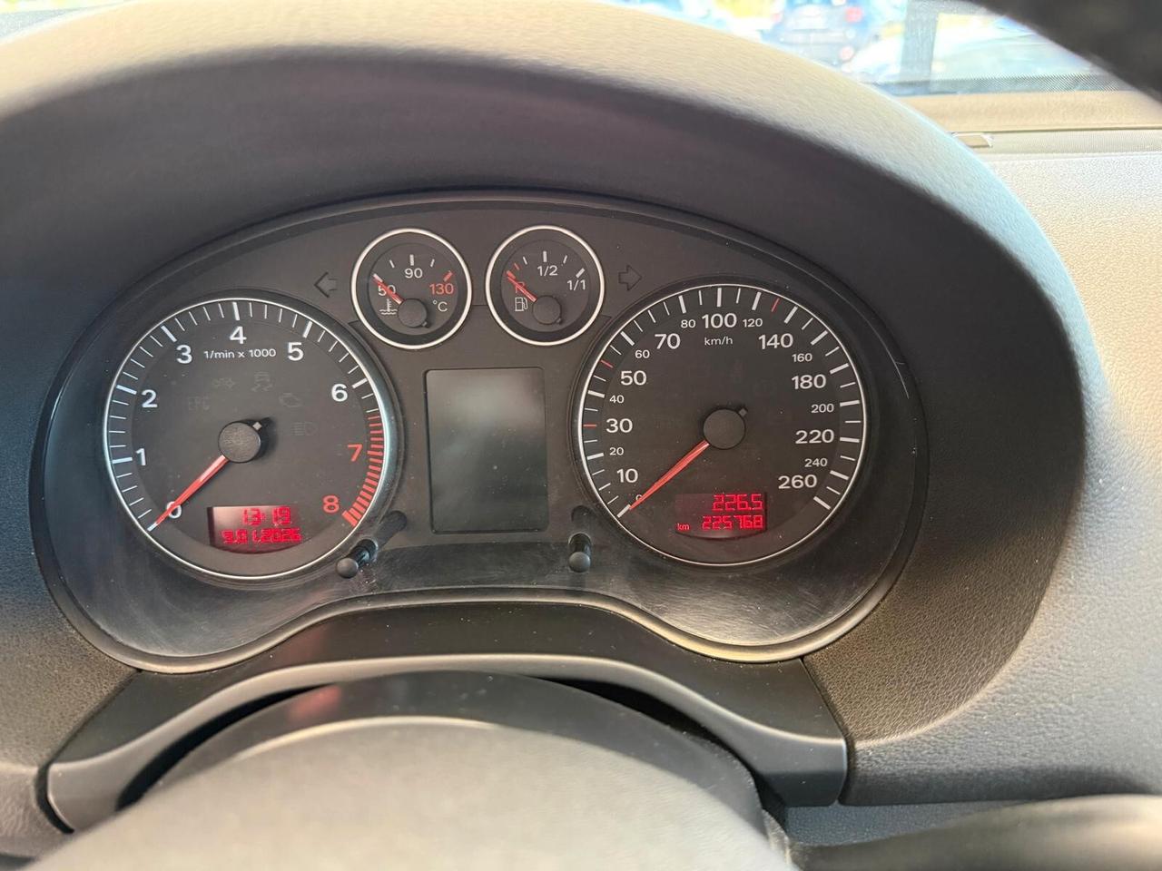 Audi A3 2.0 16V FSI Attraction