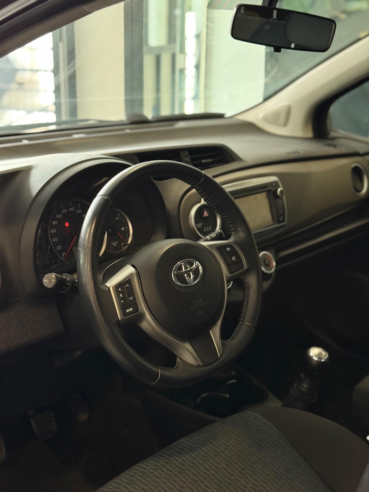 Toyota Yaris 1.0 5 porte Active