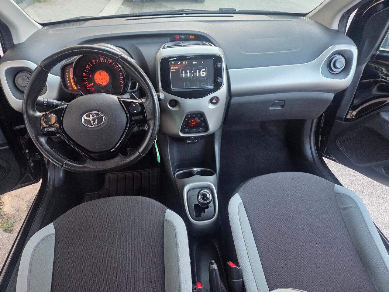 TOYOTA AYGO 1.0 BENZ 70 CV AUTOMATICA KM CERTIFICATI