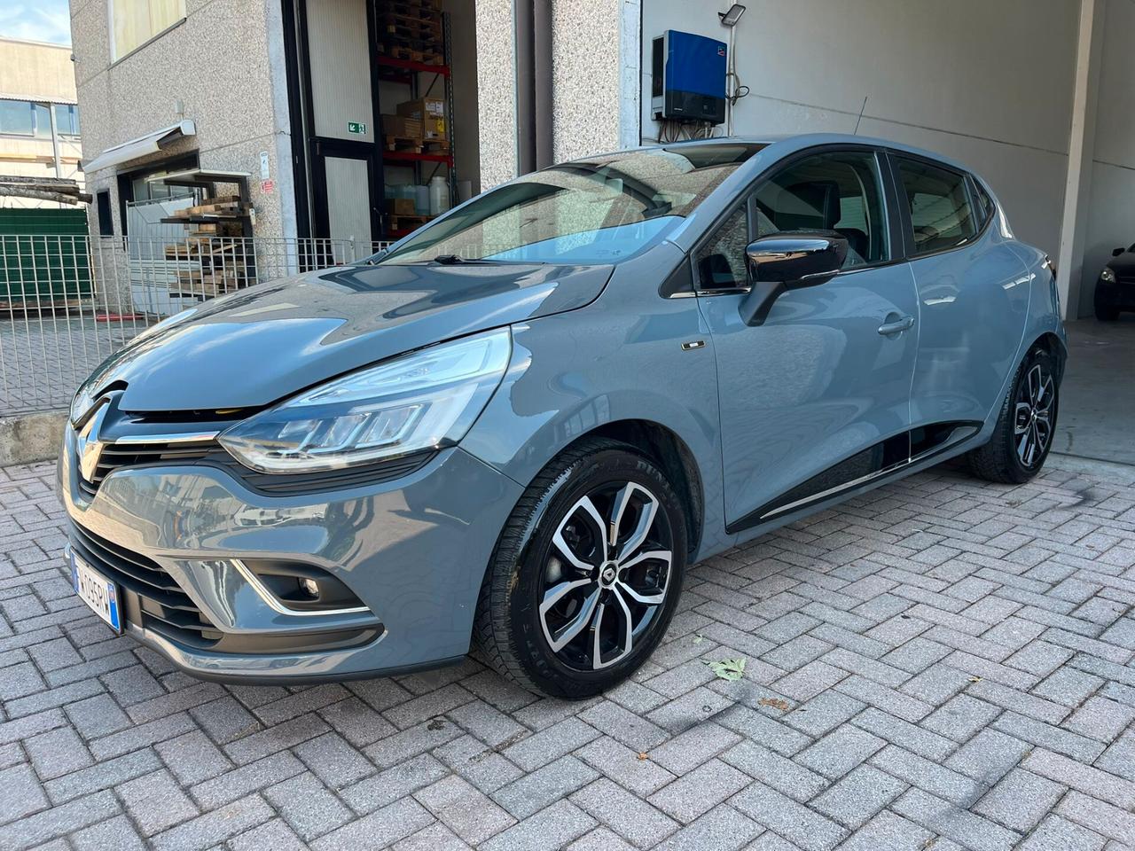 Renault Clio dCi 8V 90 CV Moschino ok neopatentati