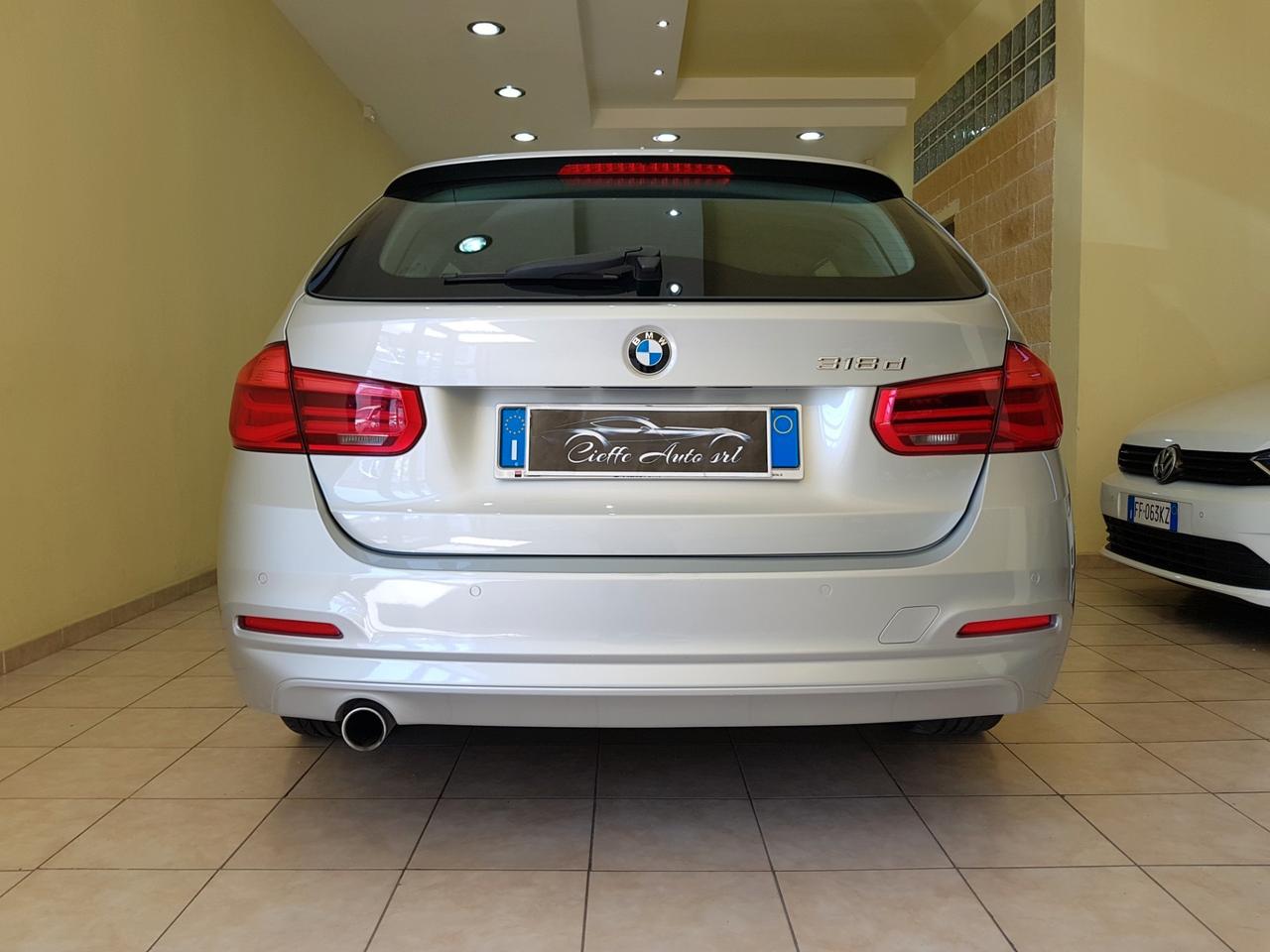 Bmw 318 318d Touring Business Advantage aut.