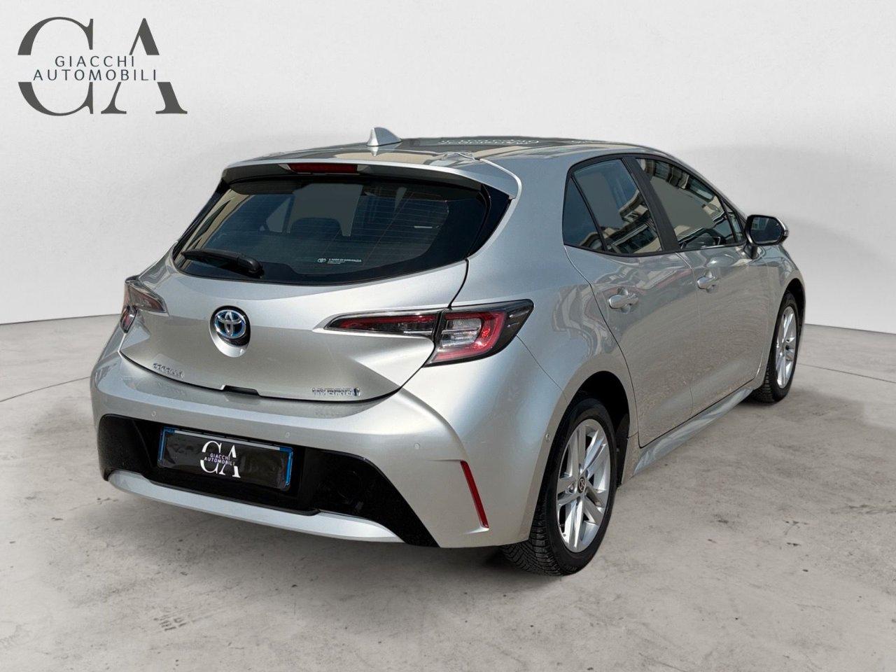 Toyota Corolla 1.8h Business cvt