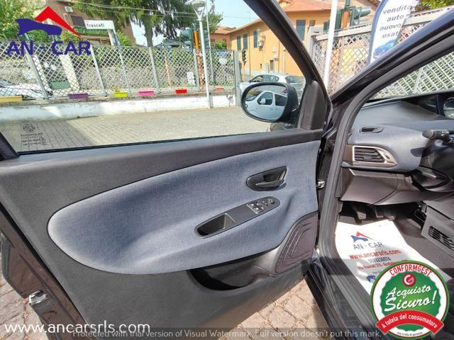 LANCIA Ypsilon 1.0 FireFly 5 porte S&S Hybrid Gold
