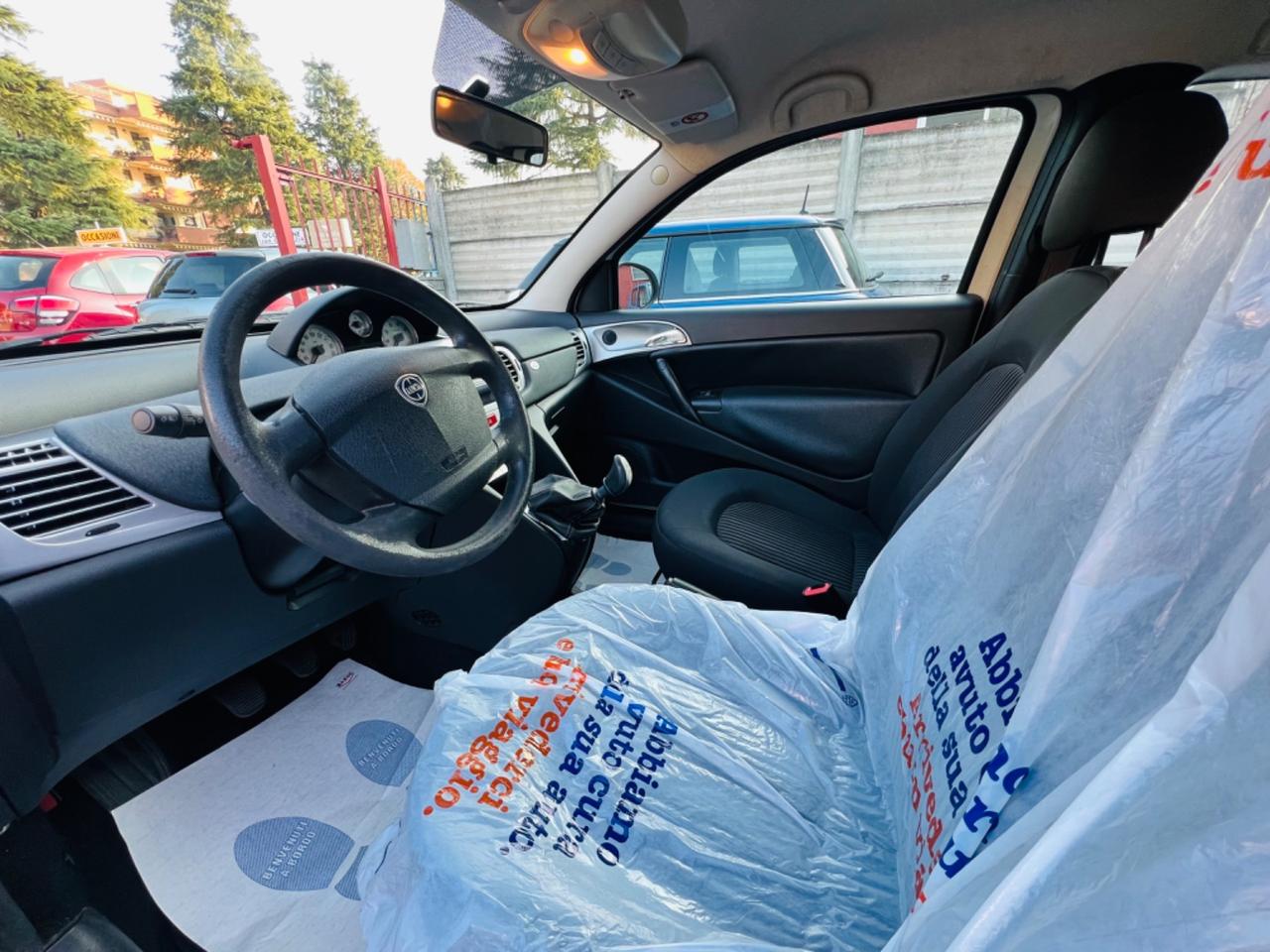 Lancia Ypsilon CON 12 MESI DI GARANZIA INCLUSI NEL PREZZO