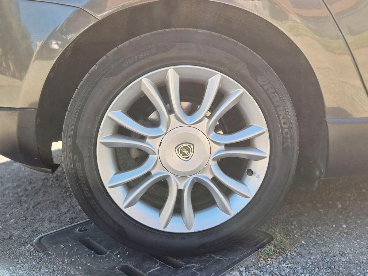 Lancia Delta 1.4 tjt Silver ecochic Gpl 120cv my14