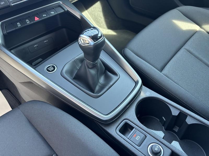 Audi A3 Sportback 30 2.0 tdi Business LED-NAVI-16"