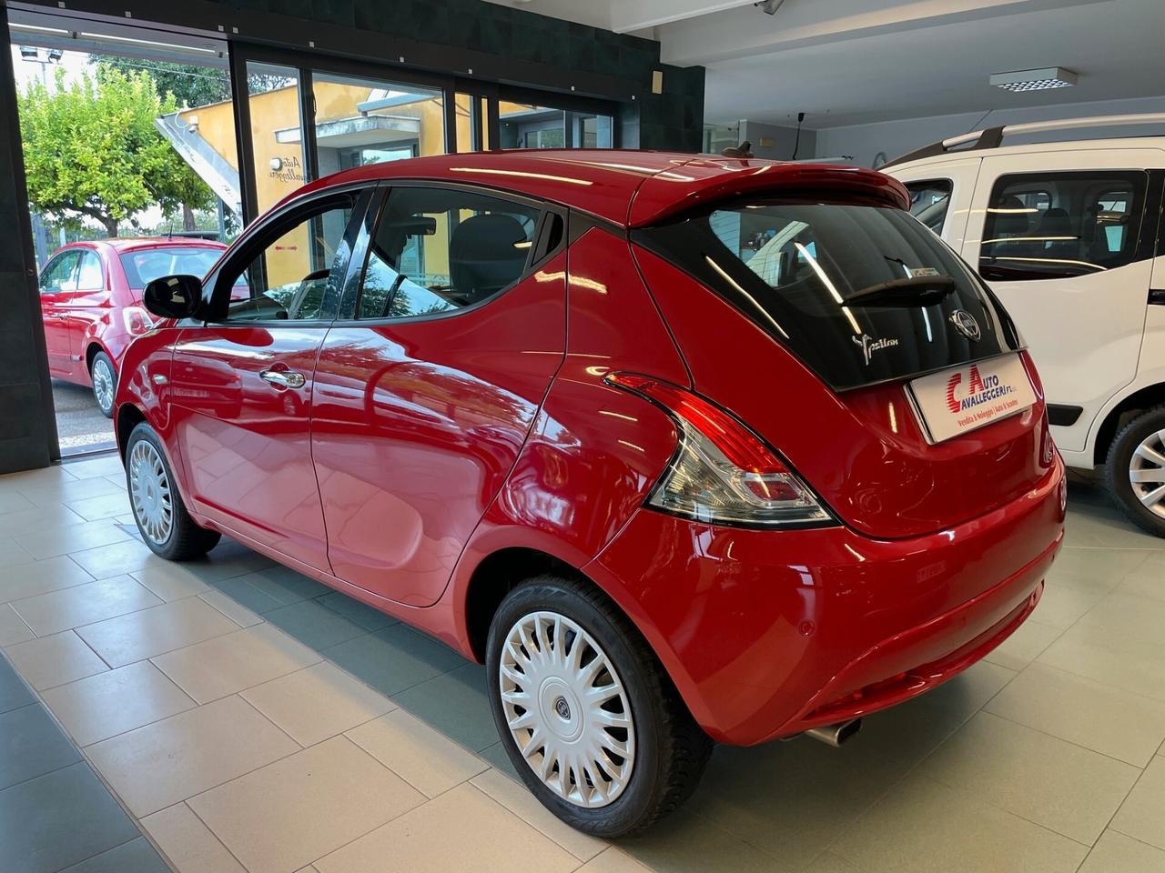 Lancia Ypsilon 1.2 69 CV 5 porte S&S Gold