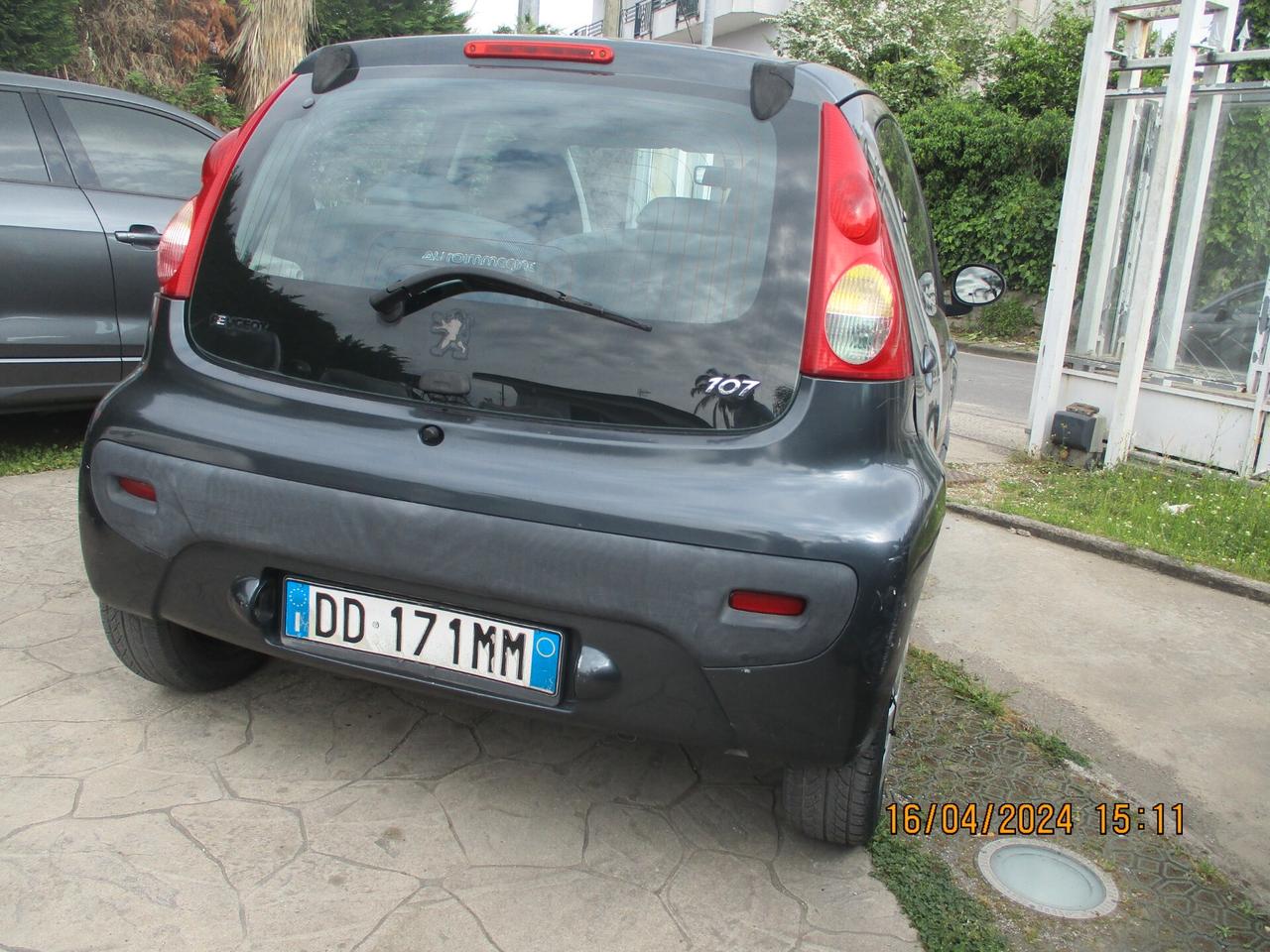 Peugeot 107 1.0 68CV 5p. Plaisir