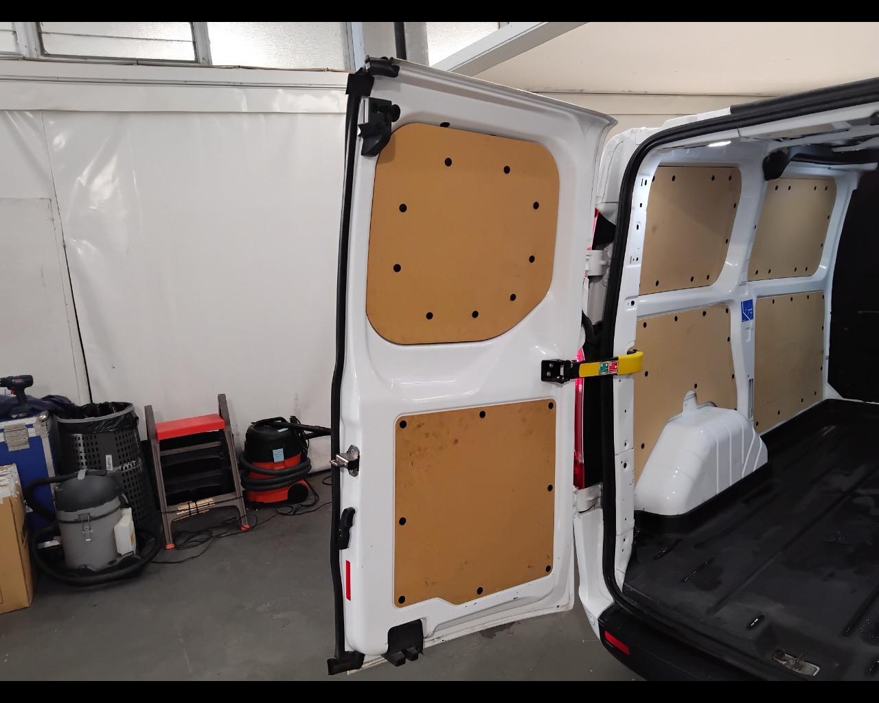 FORD Transit Custom 280 2018 - transit custom 280 2.0 tdci 130cv