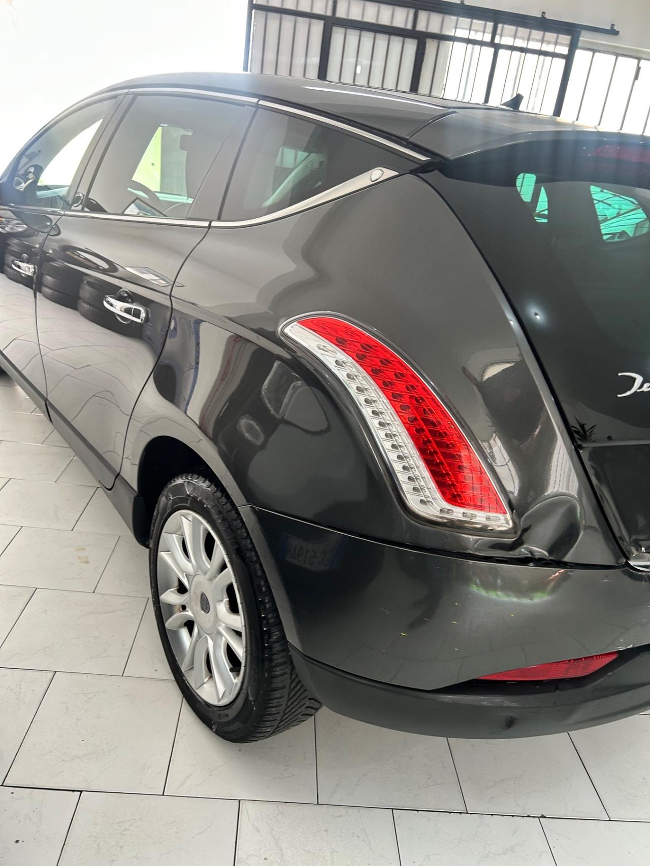 Lancia Delta 1.6 MJT DPF 105 CV Gold
