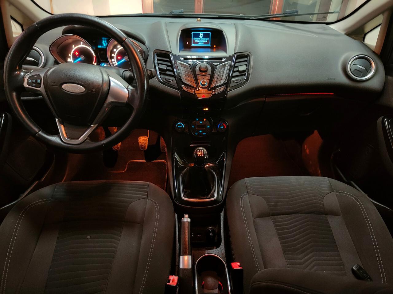 Ford Fiesta 1.5 TDCi 75CV 5 porte Titanium