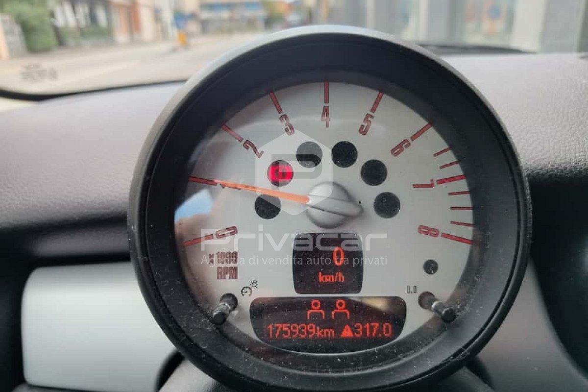 MINI Mini 1.6 16V One (72kW)