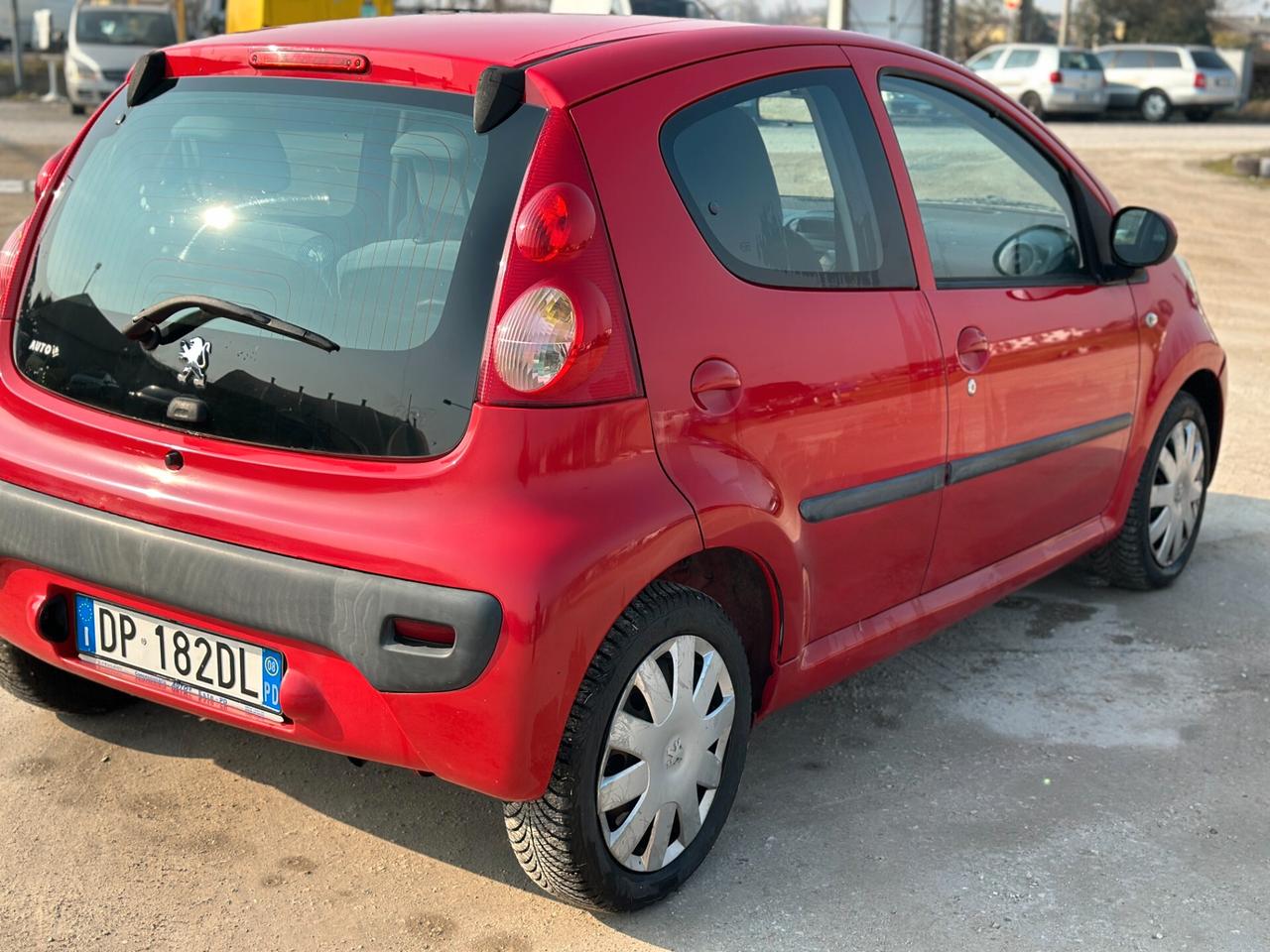 Peugeot 107 1.0 68CV 5p. Desir