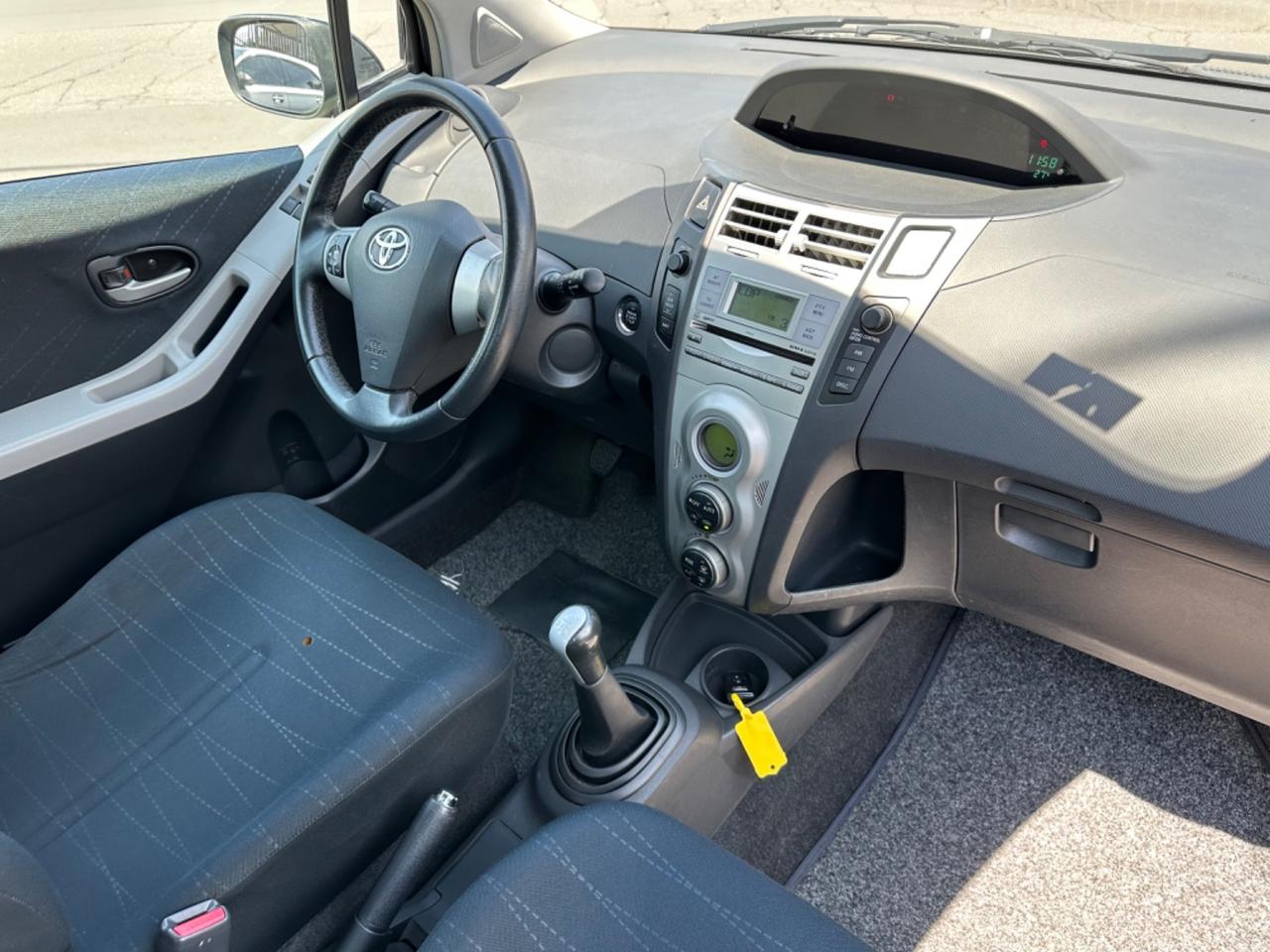 Toyota Yaris 1.4 D-4D 5 porte Sol