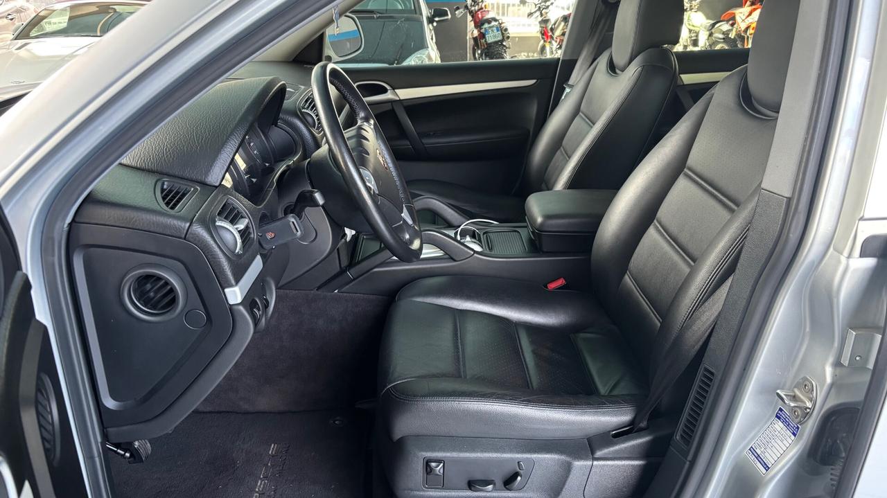 Porsche Cayenne 3.2 V6 cat