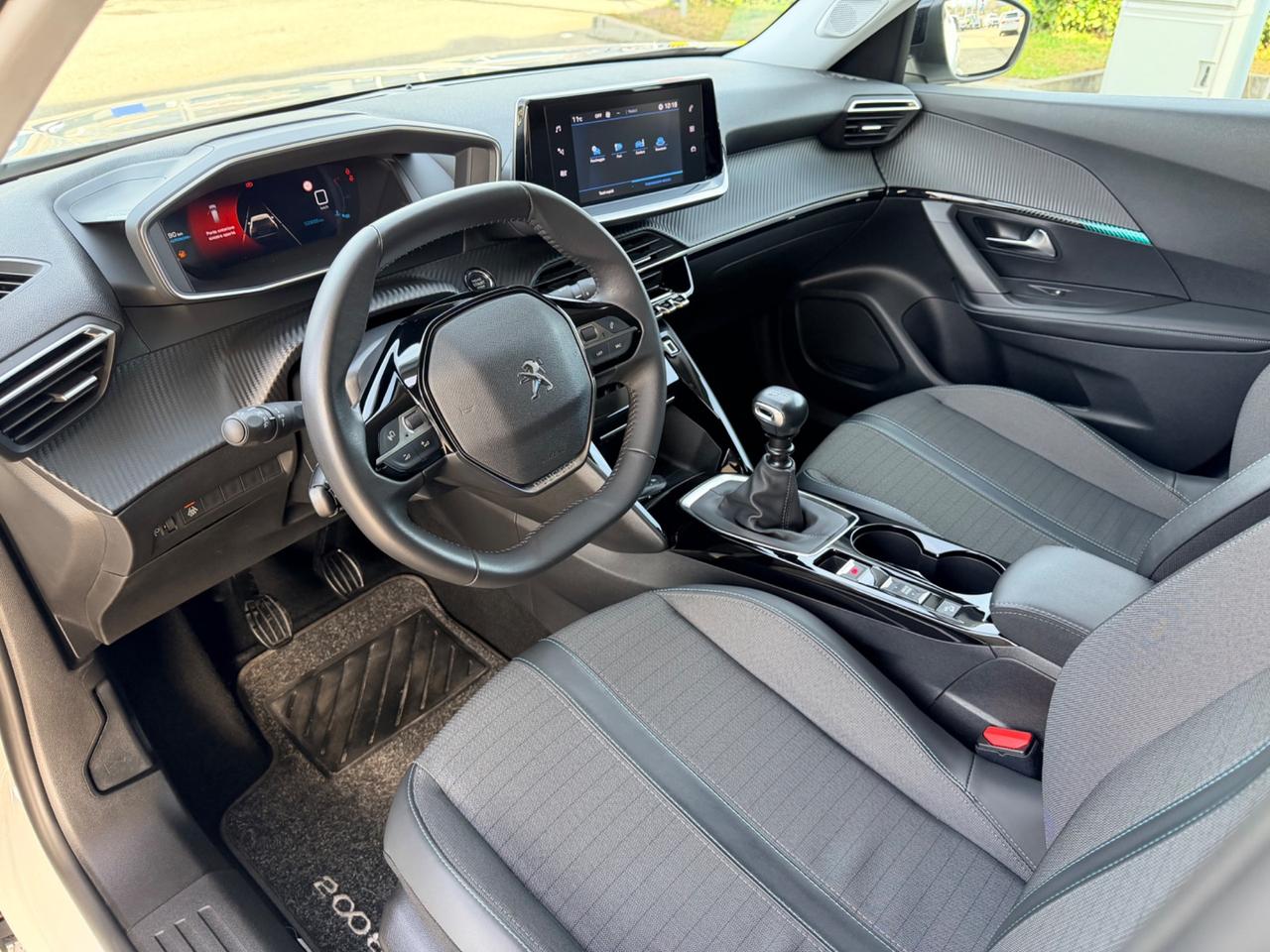 Peugeot 2008 BlueHDi 110 S&S Allure Pack