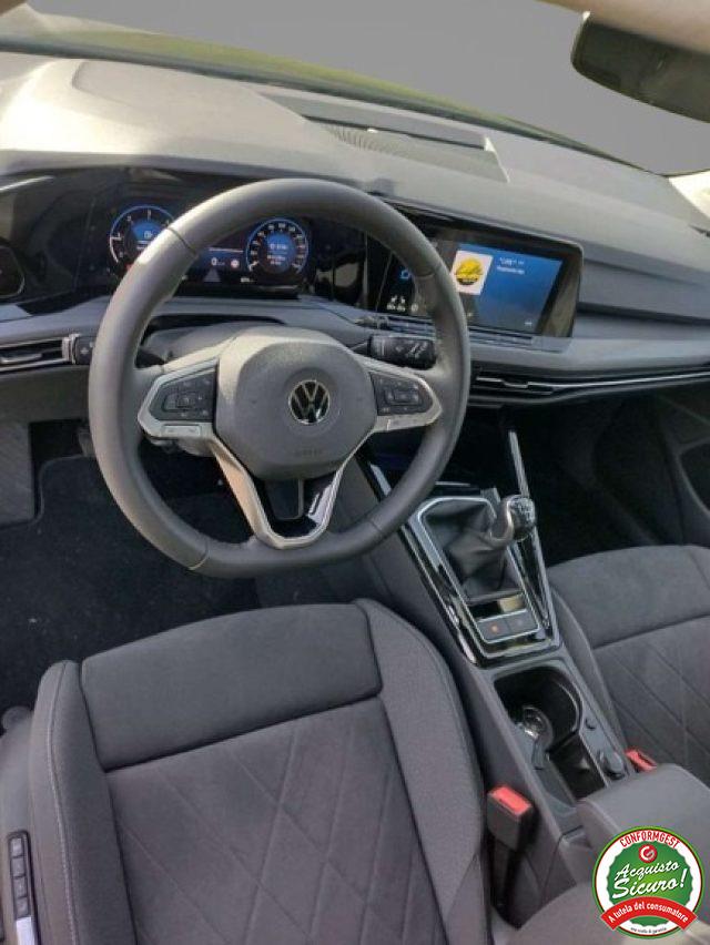 VOLKSWAGEN Golf 2.0 TDI 115 CV SCR Life Pari al Nuovo