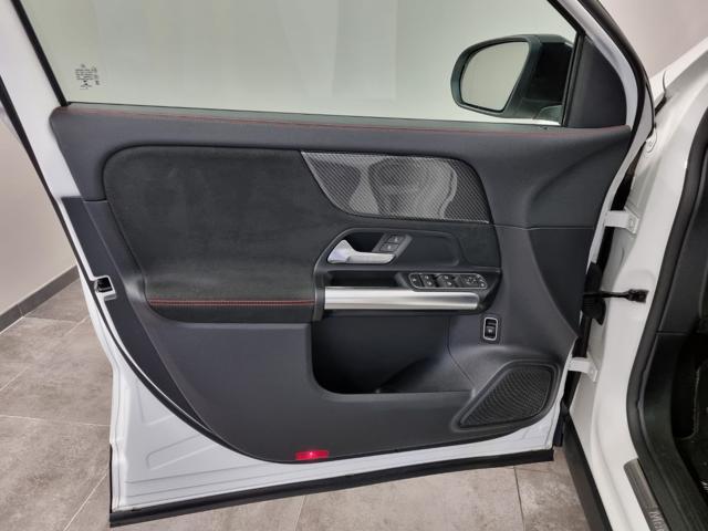 MERCEDES-BENZ GLA 200 d Automatic 4Matic Premium
