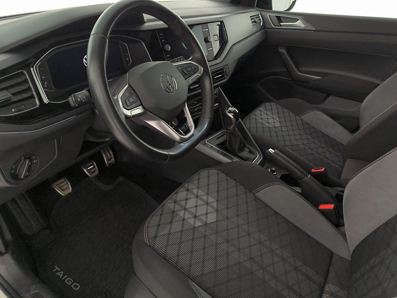 Volkswagen Taigo 1.0 tsi r-line 110cv