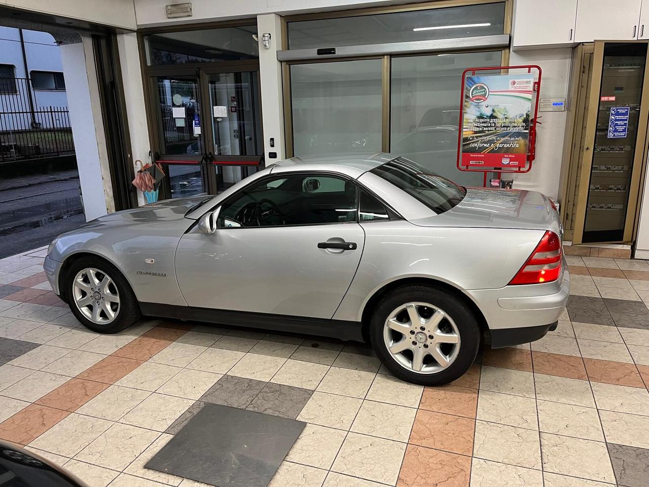 Mercedes-benz SLK 200 cat