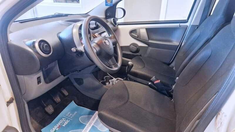 Toyota Aygo 1.0 12V VVT-i 68 CV Sol Connect