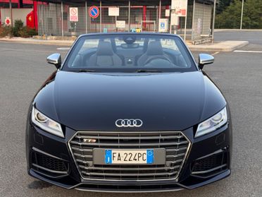 Audi TTS Roadster 2.0 TFSI 310 CV quattro S tronic